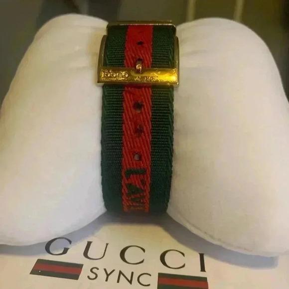 Gucci Watch - Picture 5 of 13